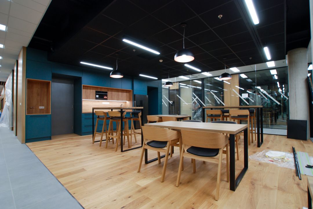 Luxury Office Equipment - Realisation