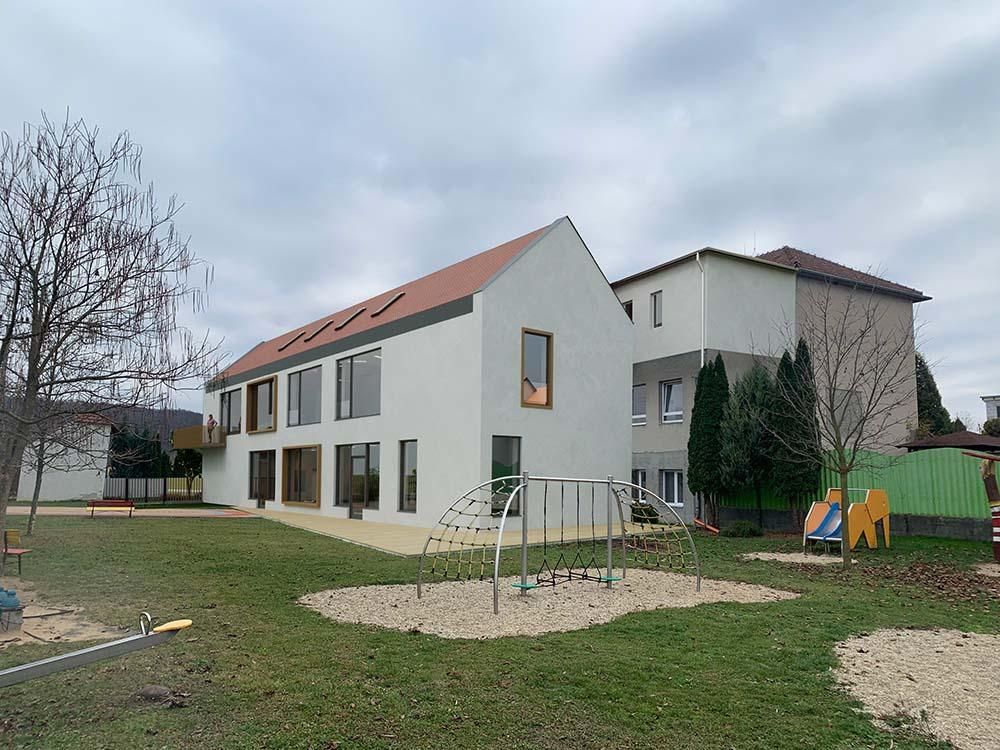 Architectural Study of the Elementary School and Kindergarten in Nové Bránice