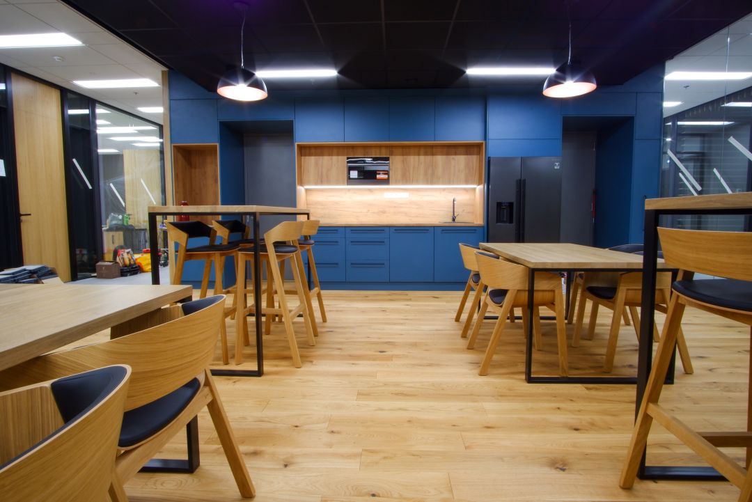 Luxury Office Equipment - Realisation