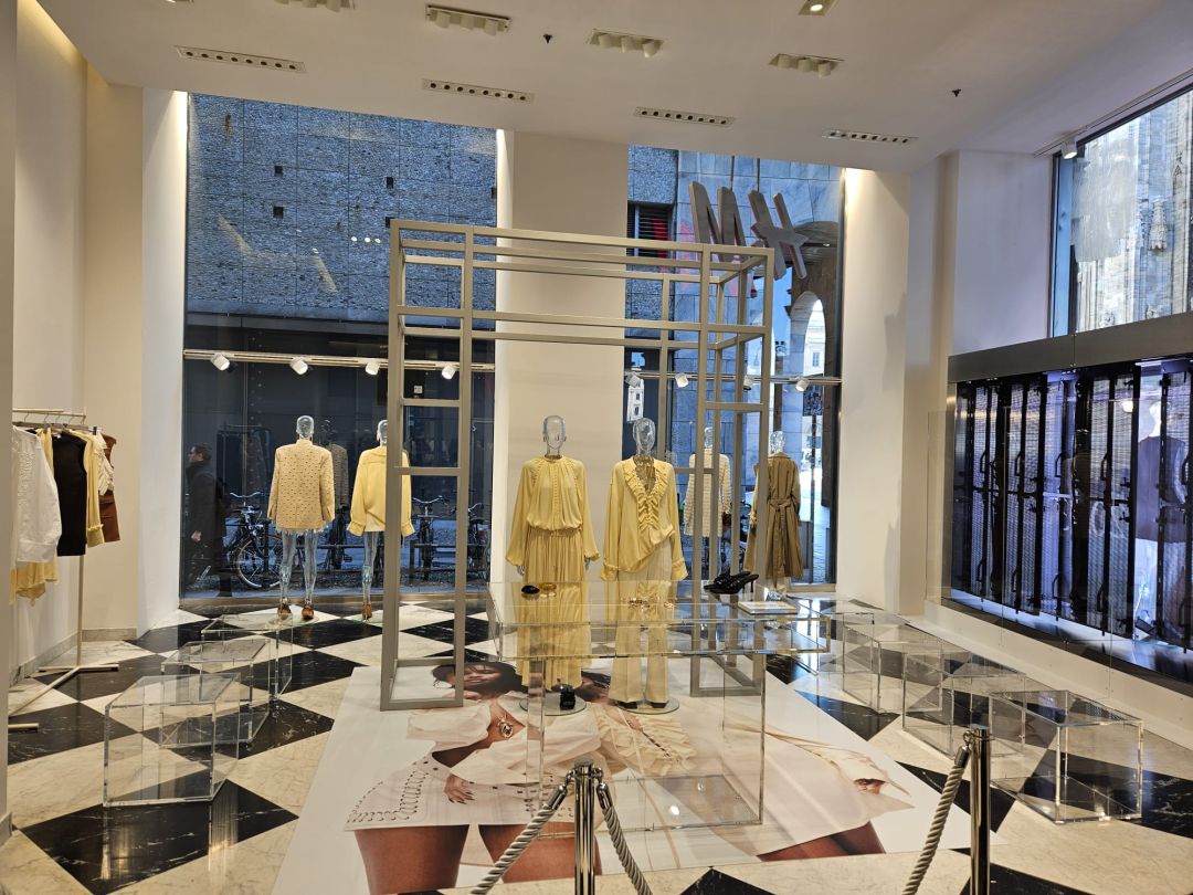 H&M Acrylic Furniture