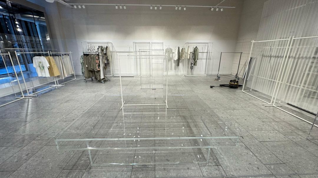 H&M Acrylic Furniture