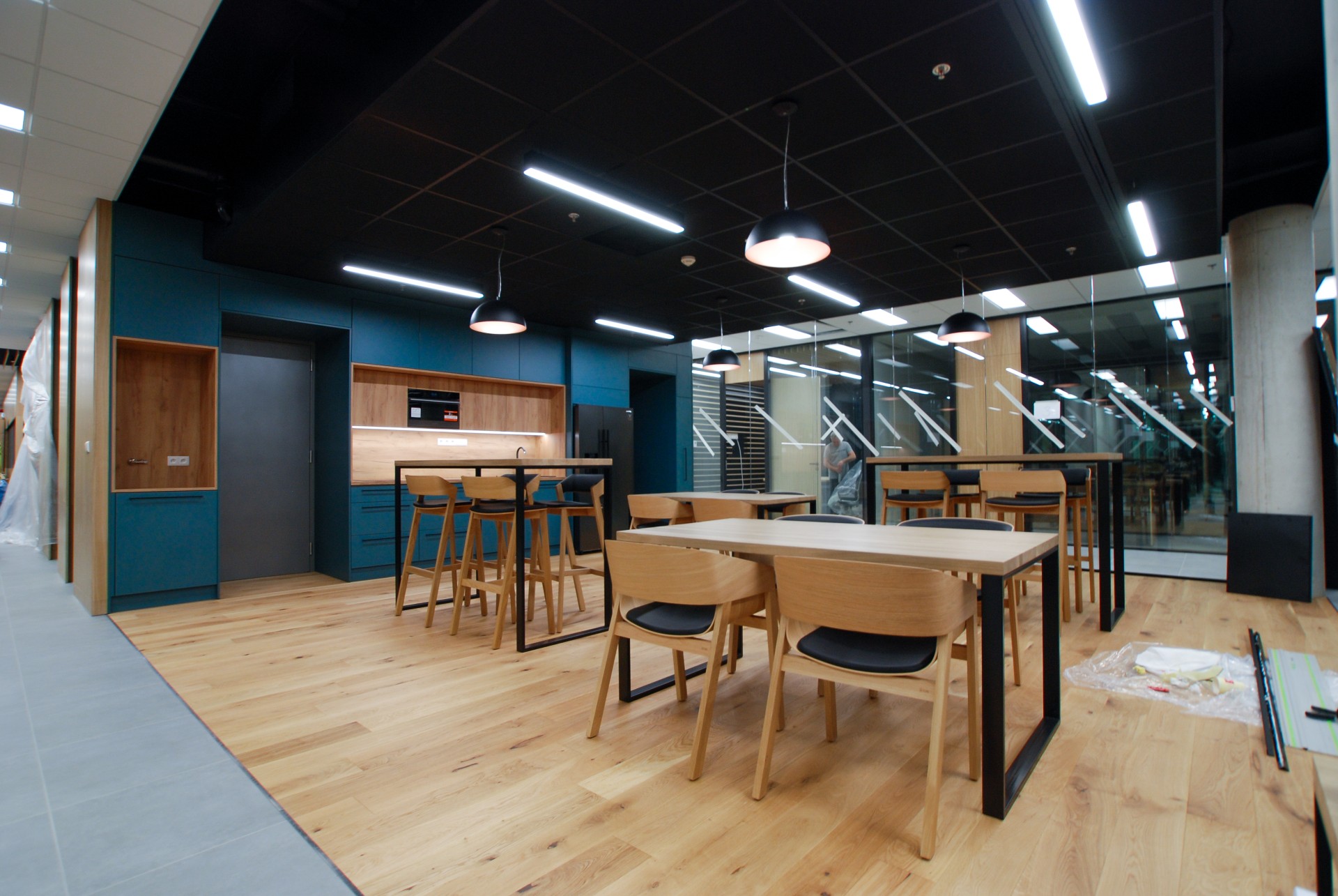 Luxury Office Equipment - Realisation