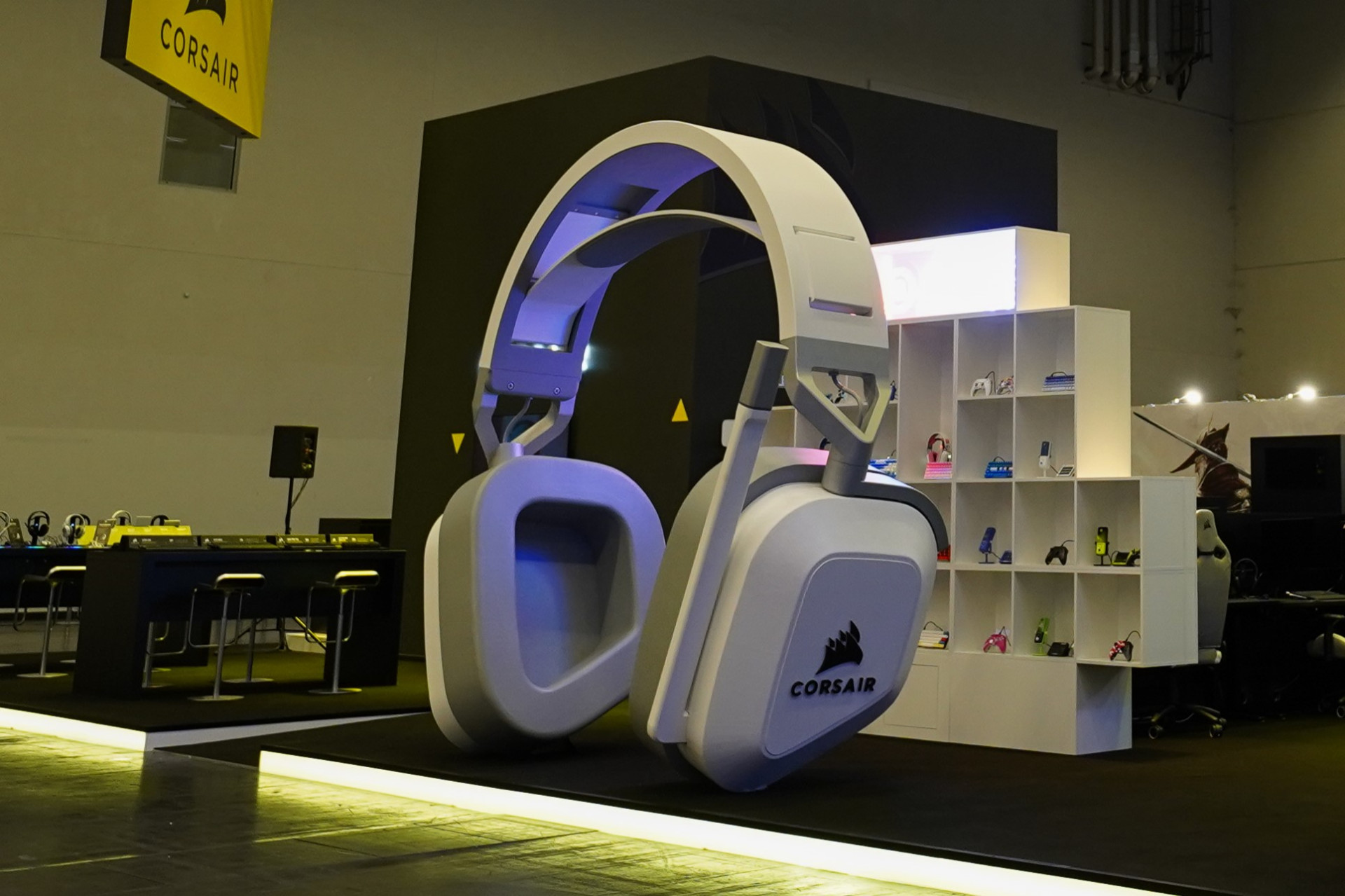 Corsair B2C - Headphones